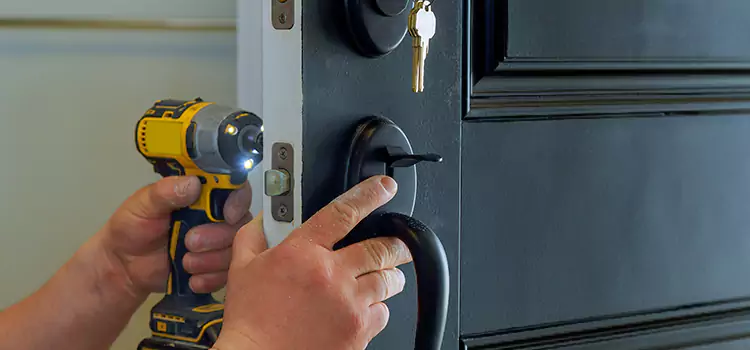 Commercial Door Lock Installation Brossard